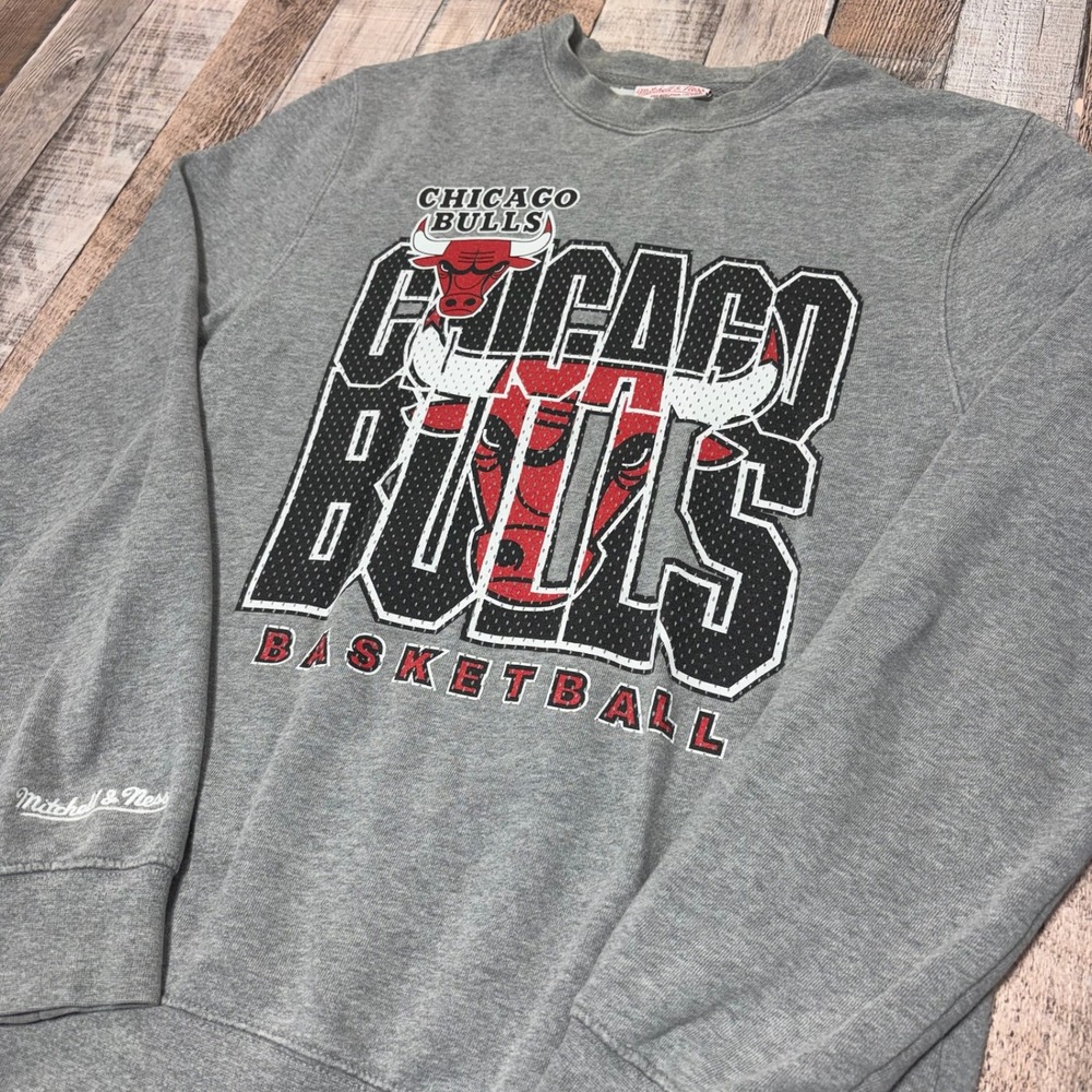 Mitchell & Ness Chicago Bulls Sweatshirt Mens S Gray Graphic Basketball NBA Logo